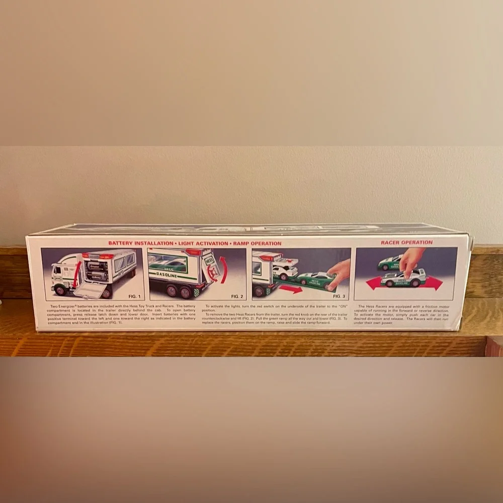 1997 Hess Truck & Racers – Brand New in Box NIB – Lights Vintage Collectible